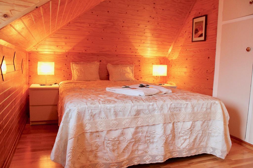 Guesthouse Arny เวสมาร์นายาร์ ภายนอก รูปภาพ