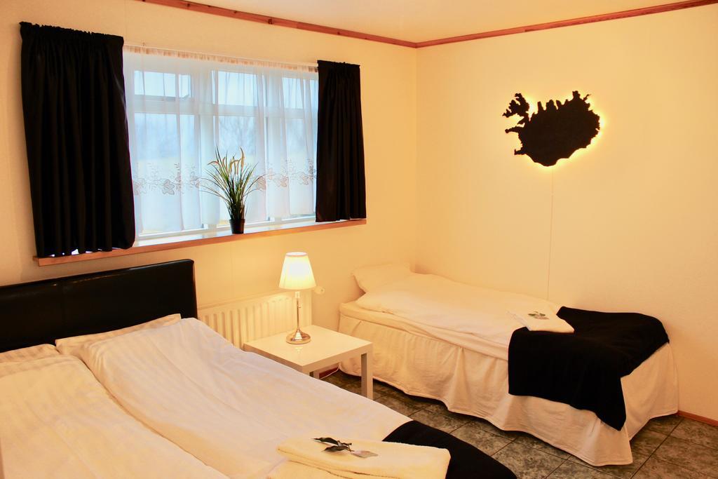 Guesthouse Arny เวสมาร์นายาร์ ภายนอก รูปภาพ